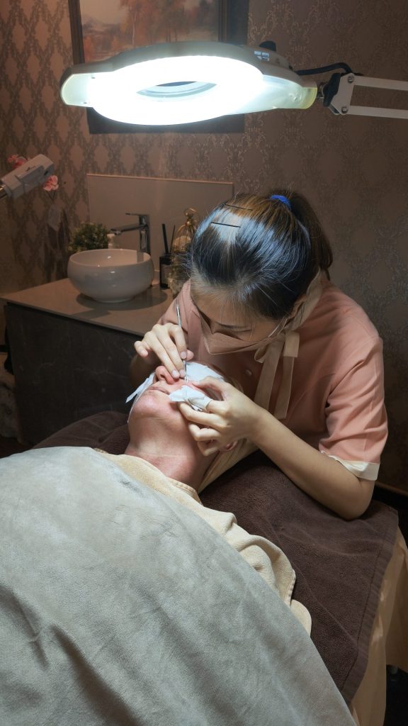Best Facials in Singapore – beauty salons reviewed by Expat Living ft. My Cozy Room Beauty Spa