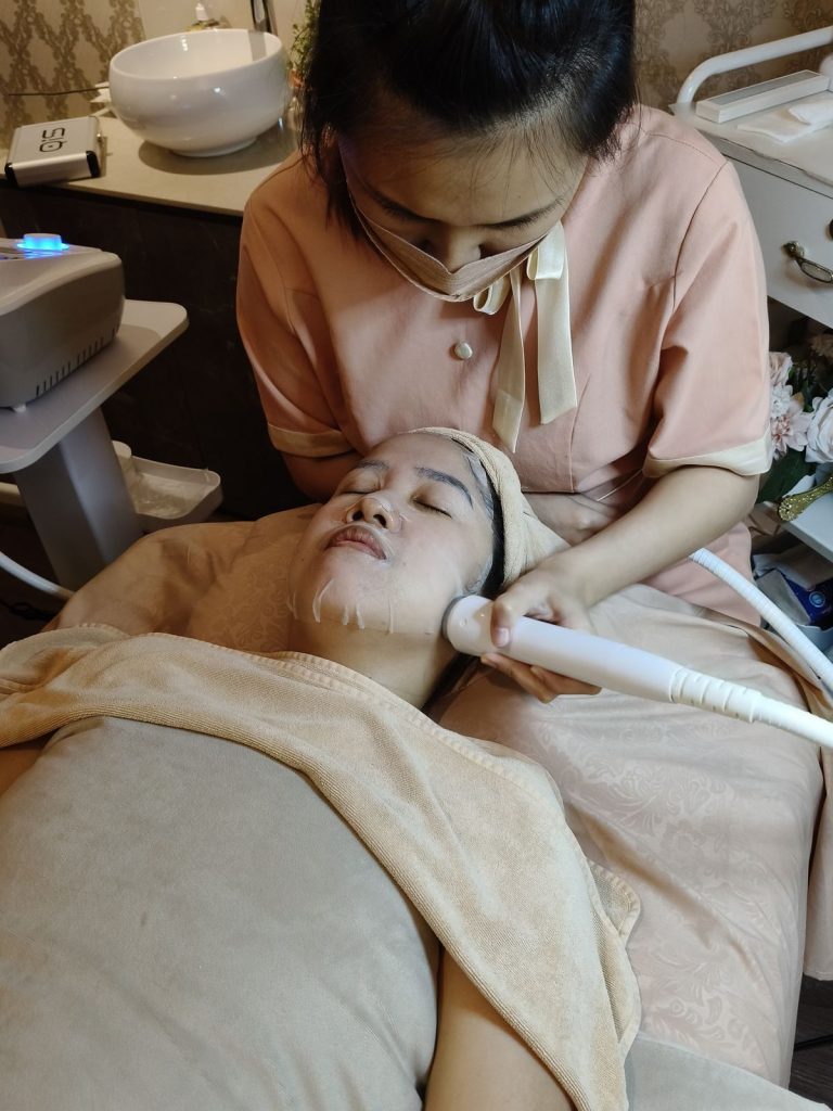 BeKind Pro Anti-Aging Facial Treatment