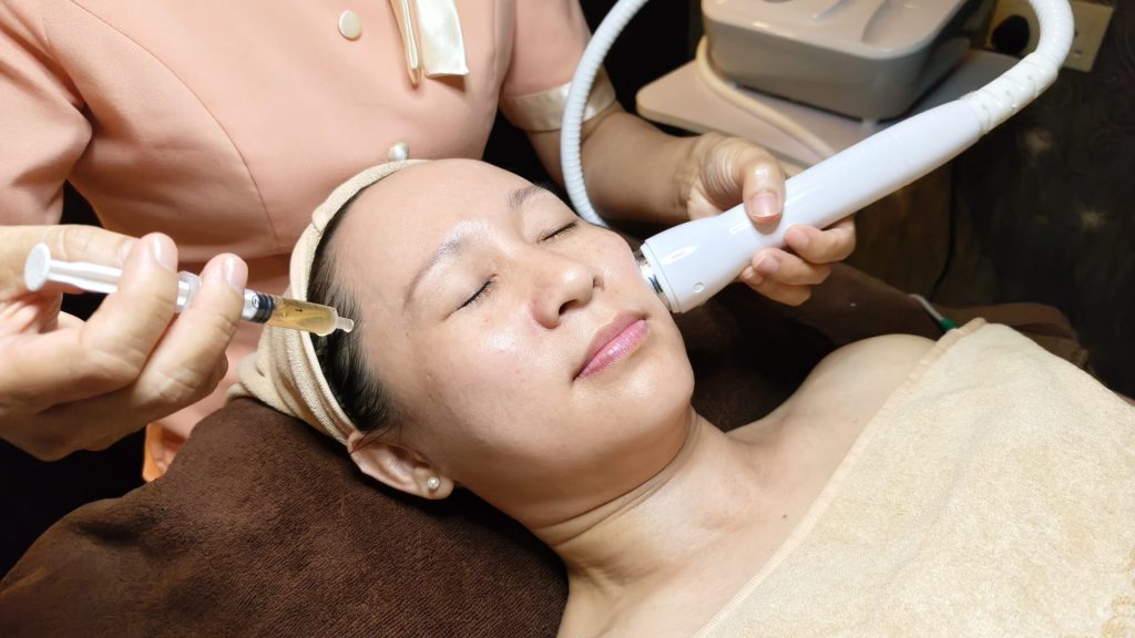 Rejuvenation From Inside Out: Why You Need the BeKind Pro Signature Anti-Aging Facial