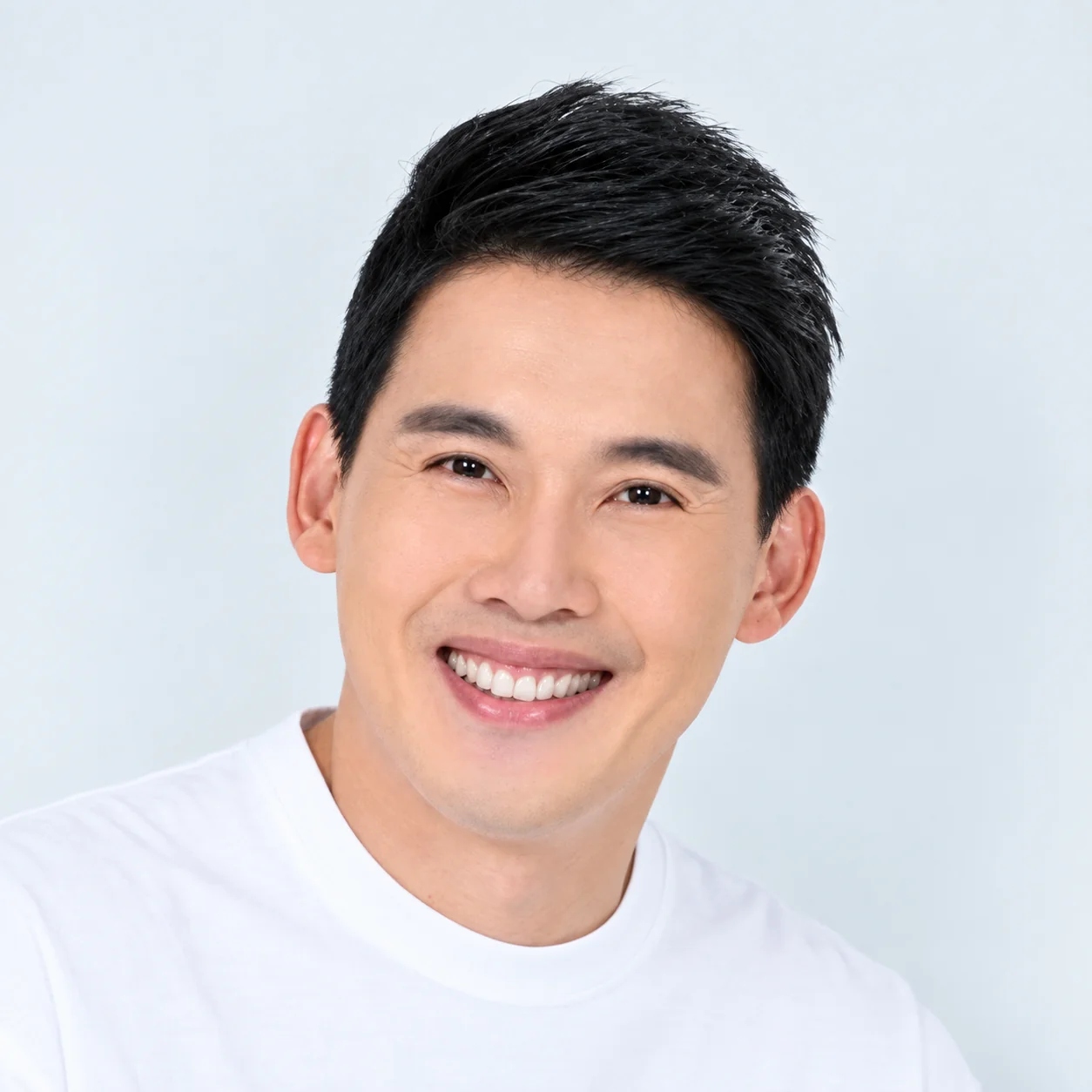 Power Up Your Skincare Game With a Men's Facial in Singapore