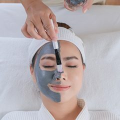 deep-pore-facial-treatment